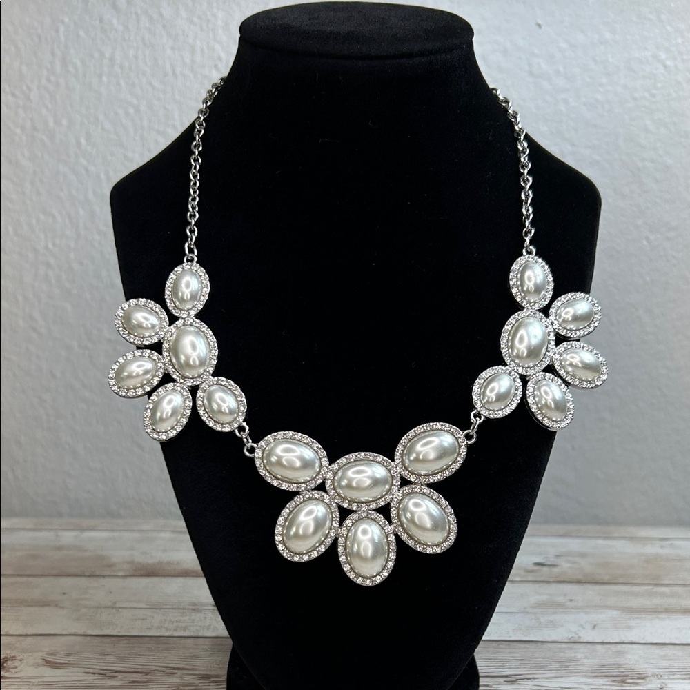 Charming Charlie Elegant Silver Faux Pearl Necklace